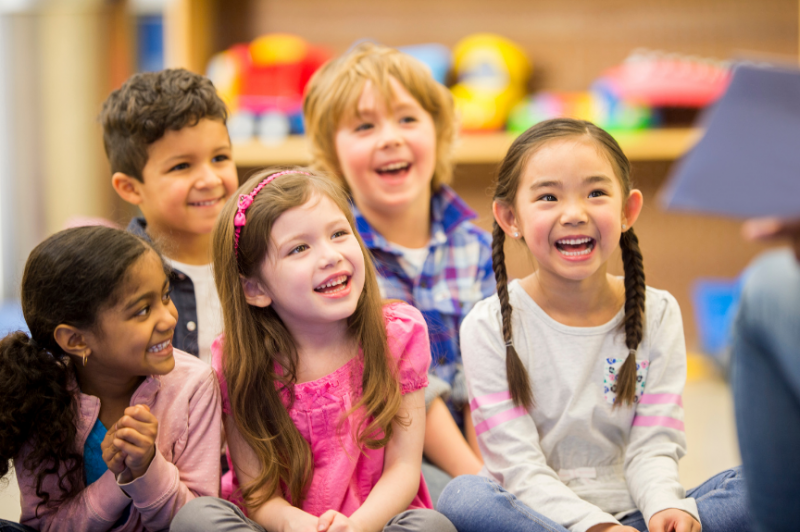 Bilderbuchkino für Kinder von 3-6 Jahren