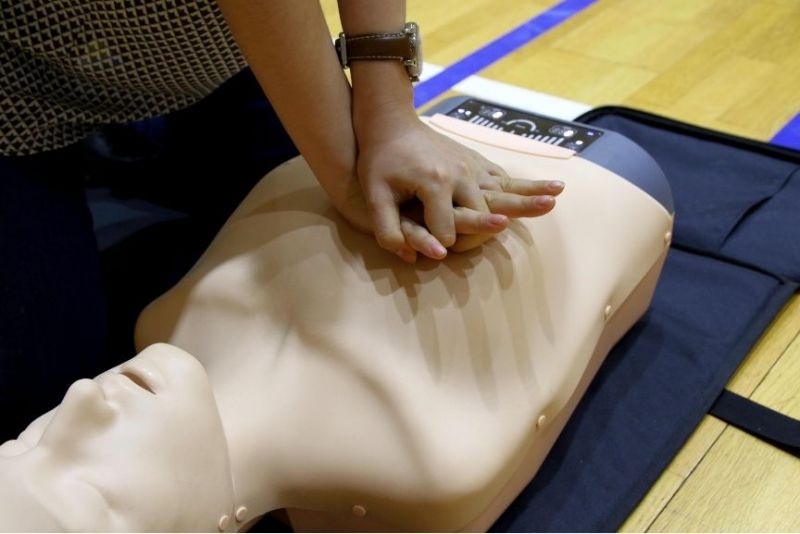 Notfallkurs: Wiederbelebung & AED (Basic Life Support)